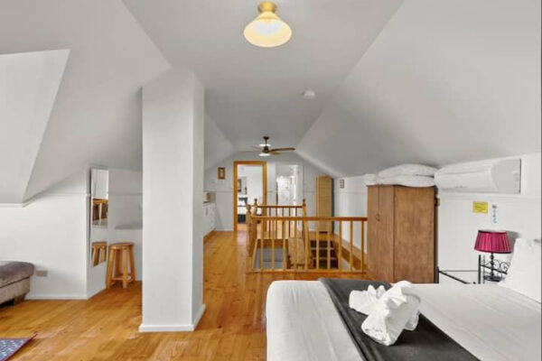 Ye Olde Customs House 07