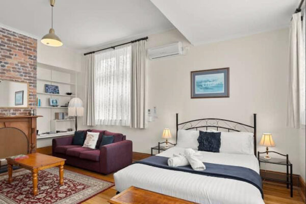 Ye Olde Telephone Exchange 02